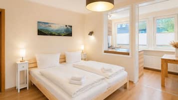 10 Schlafzimmer, Reisekinderbett, kostenloses WLAN