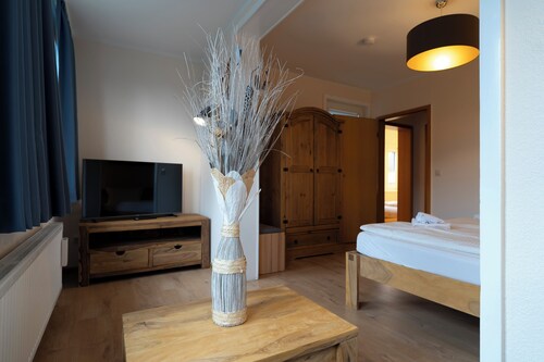 Holiday home "Harzhub" with garden and sauna for up to 21 people.