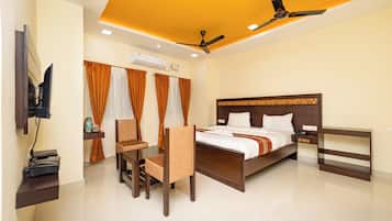 Deluxe Room, 1 Bedroom, City View | Free WiFi