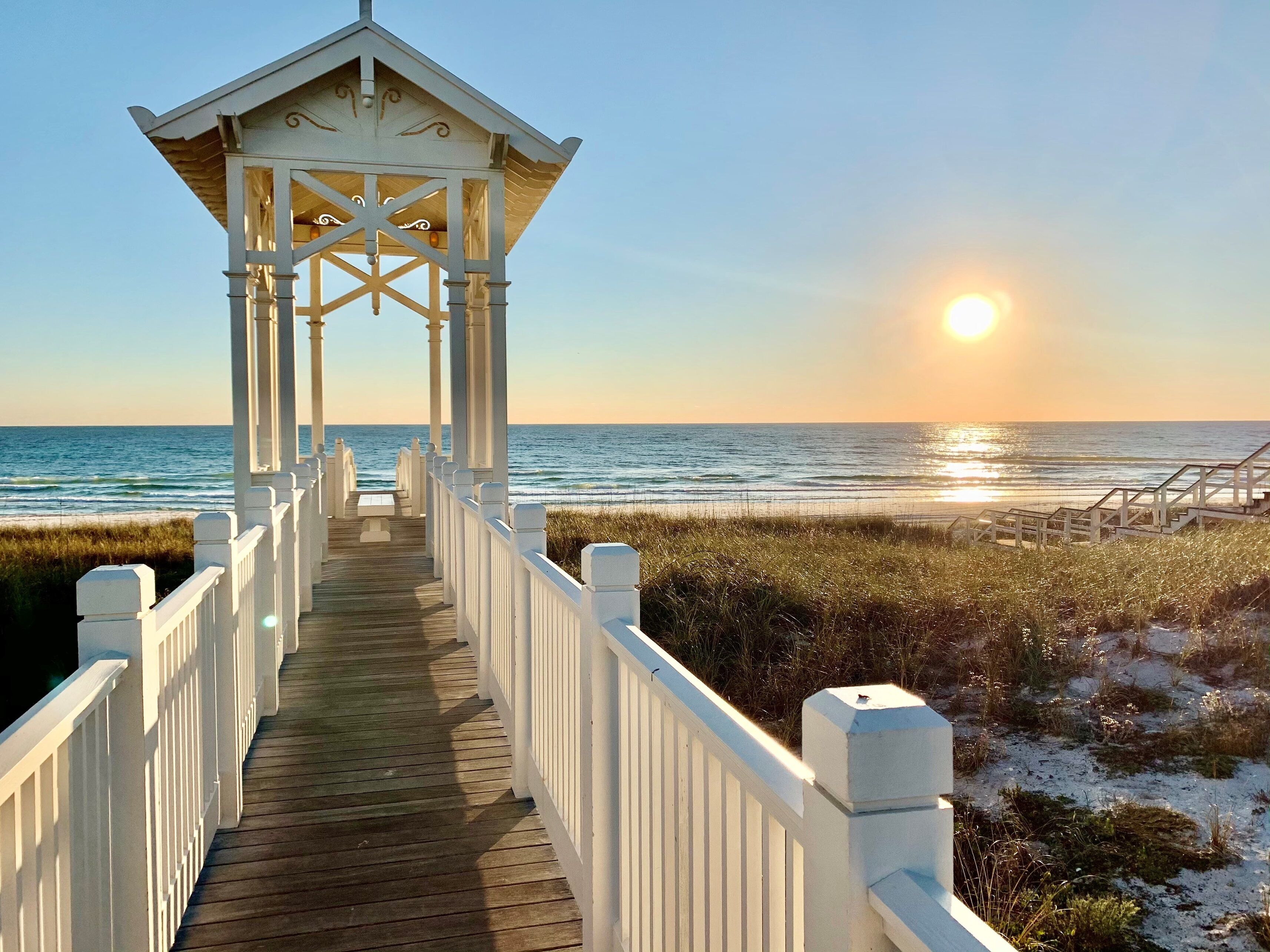 بالقرب من الشاطئ