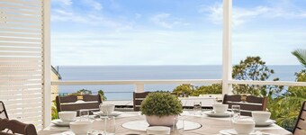 “Coastal Bliss” – 450m Stroll from the Beachfront