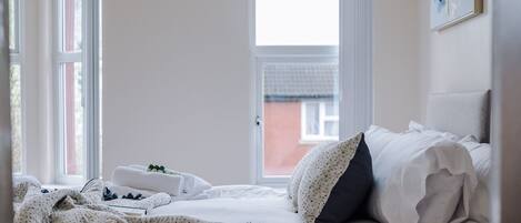 4 chambres, fer et planche à repasser, Wi-Fi gratuit, draps fournis