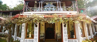 The Hive Cottage By Royal Collection