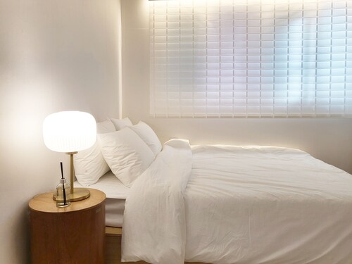 서울 중심지 dal stay 퀸사이즈 침실 2개 베드3개!