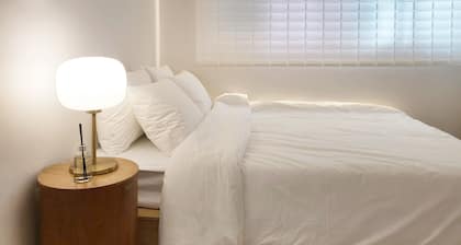 서울 중심지 dal stay 퀸사이즈 침실 2개 베드3개!