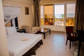 Deluxe-værelse med dobbeltseng eller 2 enkeltsenge - balkon - havudsigt | Skrivebord, arbejdsområde til bærbare computere, gratis Wi-Fi