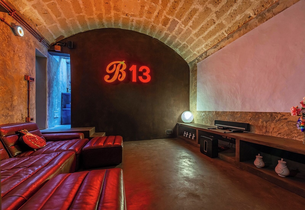 Castle Elvira by null