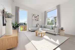 Télévision, chaîne hi-fi