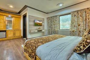 Deluxe-herbergi - fjallasýn | Rúmföt af bestu gerð, míníbar, öryggishólf í herbergi, skrifborð