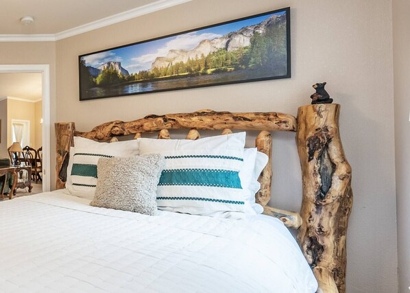 4 bedrooms, iron/ironing board, free WiFi, bed sheets