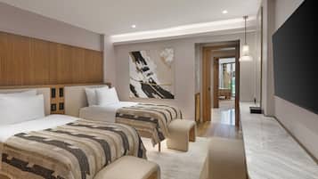 Family Room | Minibar gratis, brankas, meja kerja, dan kedap suara