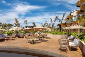 Poolside bar - Liberty Signa - All inclusive  (Fethiye)