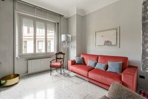 Living area - Stylish 1 br Close to Duomo (Milan)