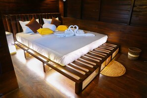 Deluxe Chalet, Balcony, Garden View | Desk, laptop workspace, soundproofing, free WiFi - Coco Palm Villa and Cabanas (Tangalle)