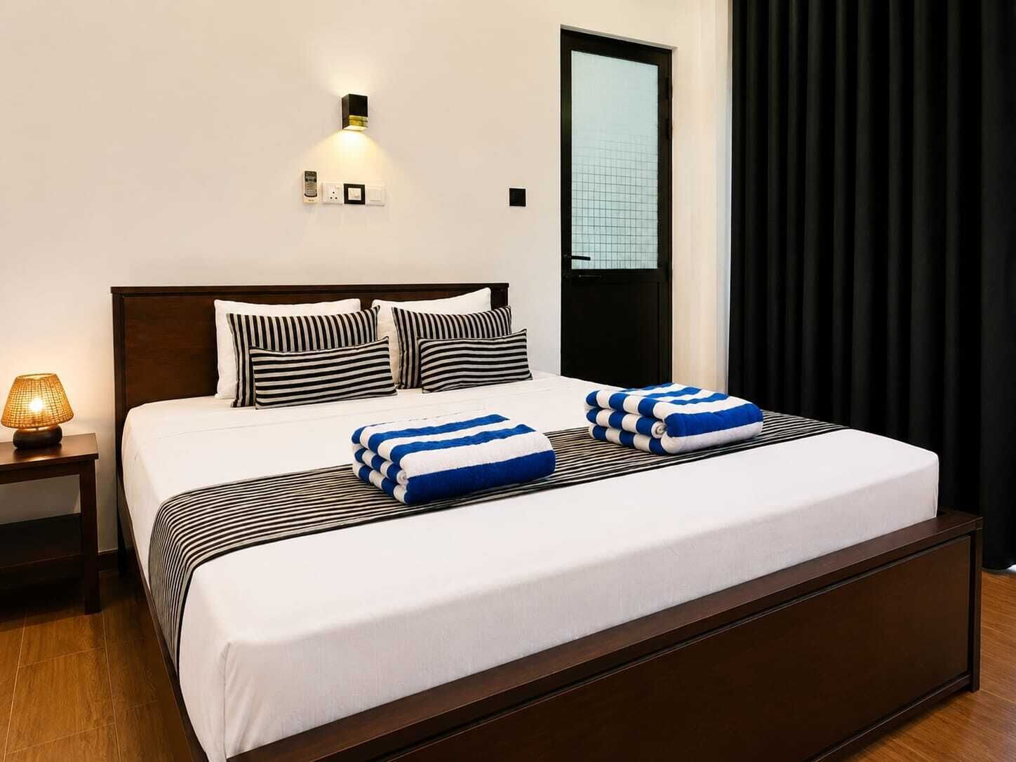 Deluxe Double Room, Balcony, Garden View | Desk, laptop workspace, soundproofing, free WiFi