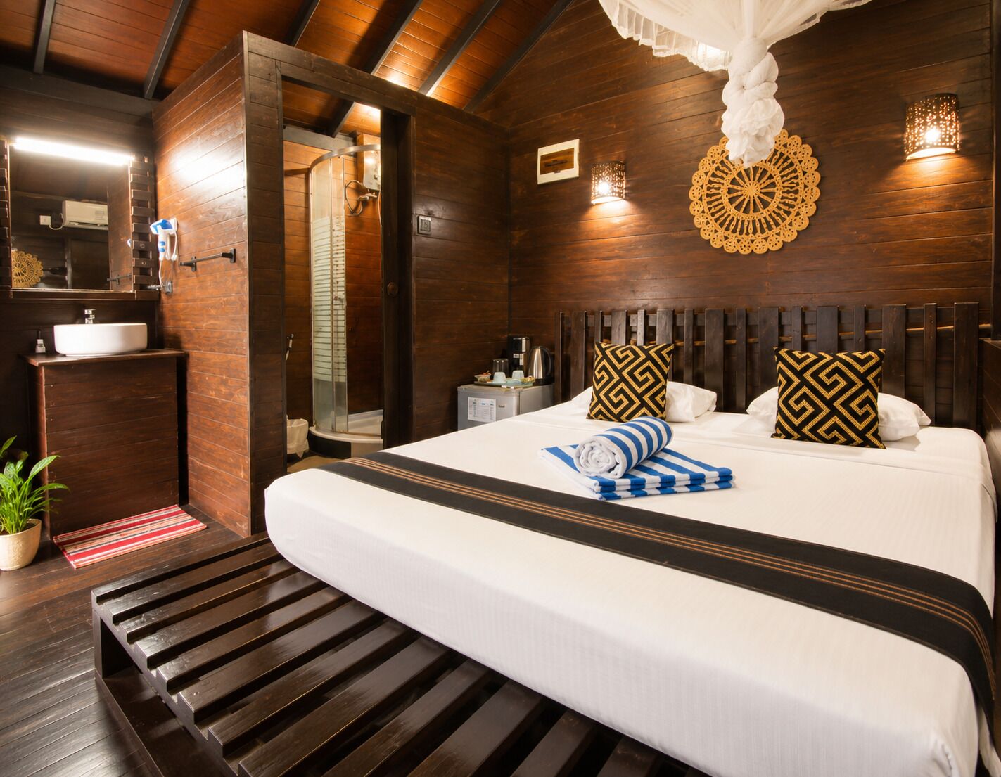 Deluxe Chalet, Balcony, Garden View | Desk, laptop workspace, soundproofing, WiFi (free)