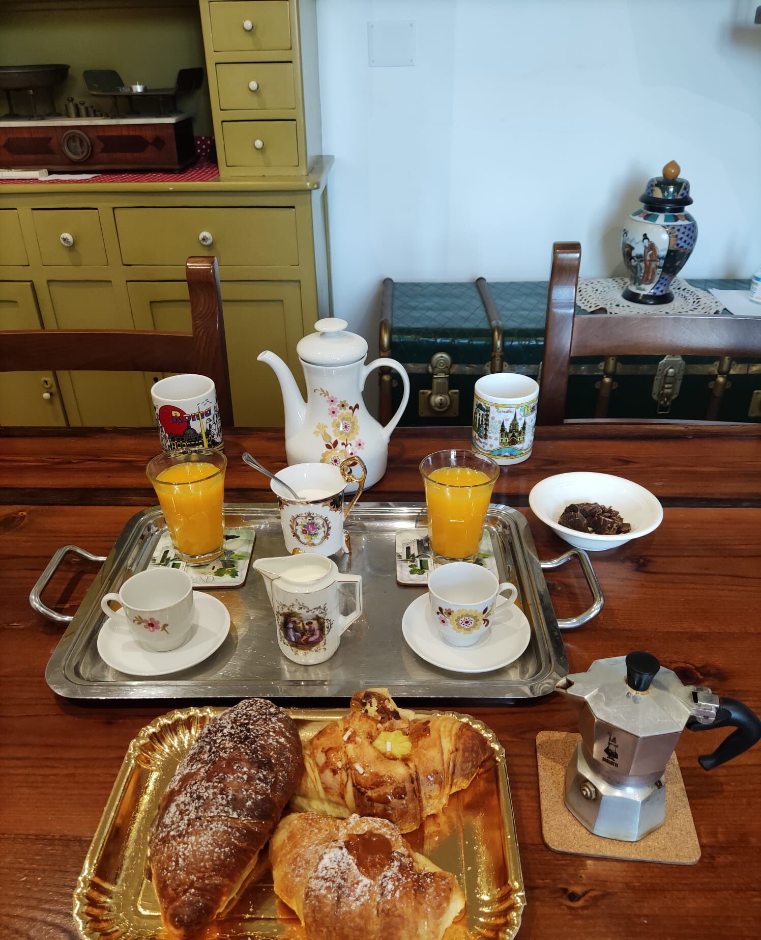 Breakfast area