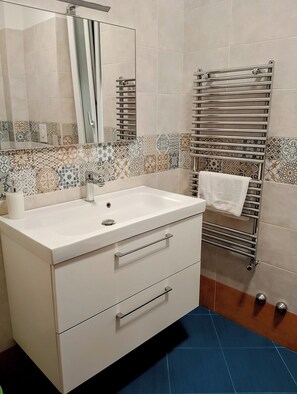 Bathroom - Antoniet (Naples)