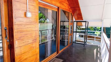 Family Quadruple Room, 2 Queen Beds, Air conditioning, Sea View | Beach/ocean view