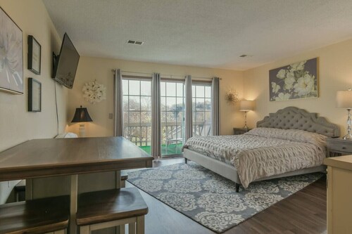 Cozy Condo Retreat at Fall Creek