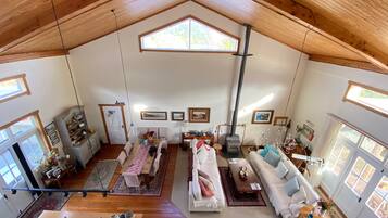 House | 5 bedrooms, Internet