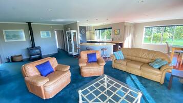 Villa | 6 bedrooms, Internet