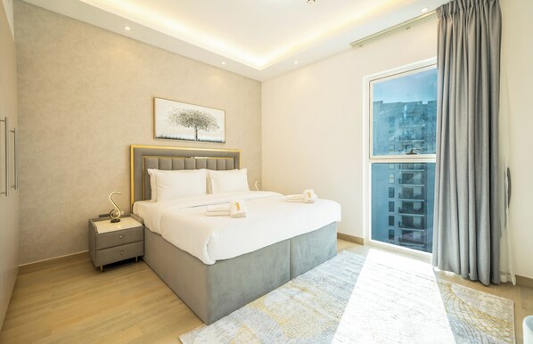 Apartamento, balcón, vistas a la ciudad | 1 dormitorio, tabla de planchar con plancha, wifi gratis