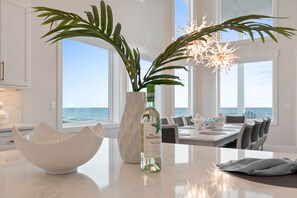 Dining - Paradise Palms, Ocean Isle Beach (Ocean Isle Beach)