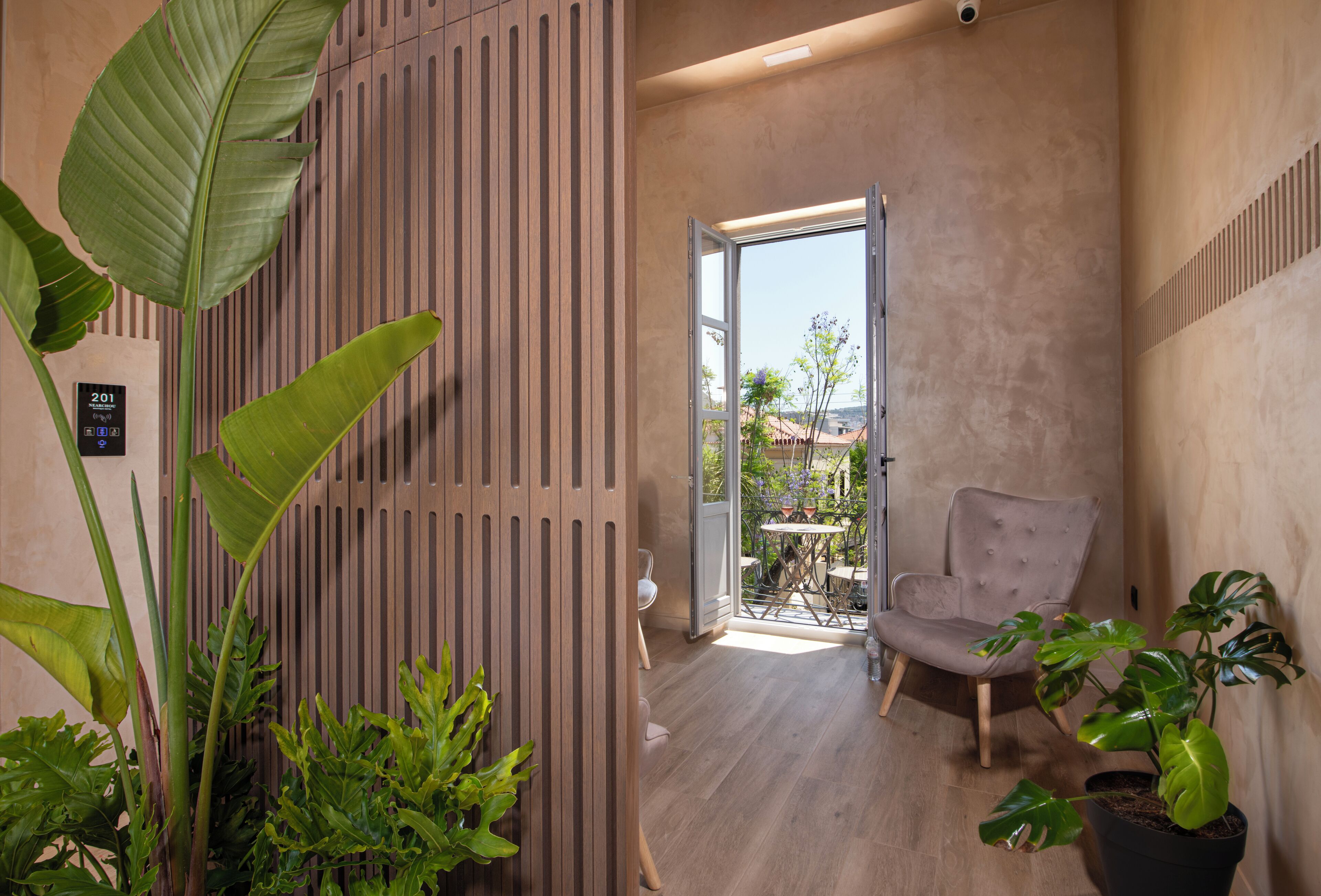 Televisión, Netflix, servicios de streaming y oficina 