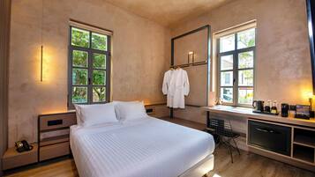 Hochwertige Bettwaren, Minibar, laptopgeeigneter Arbeitsplatz