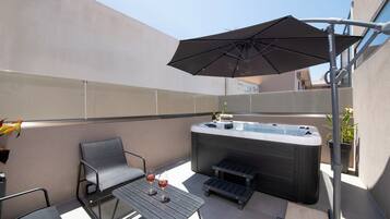 Panoramic Suite with Hot Tub | Eigener Whirlpool