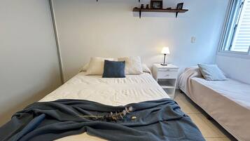 1 habitación, wifi y ropa de cama