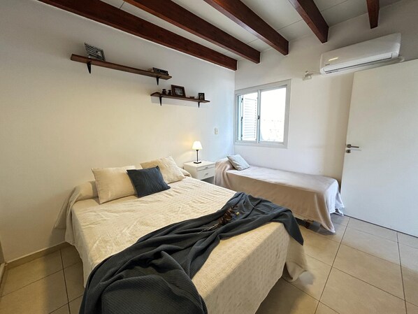 1 habitación, wifi y ropa de cama 