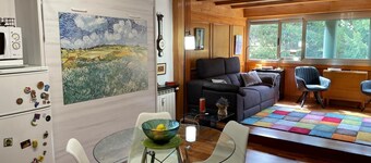 Beautiful studio, fully equipped.  