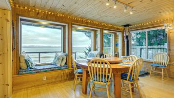 House (1 Bedroom) | Interior