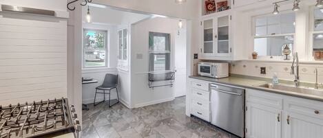 Casa (2 Bedrooms) | Interior