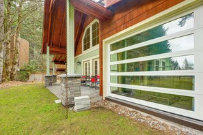 House (1 Bedroom) | Interior - Ski, Fish & Explore: Packwood Home w/ Sauna! (Packwood)