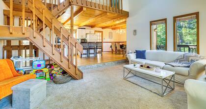 Walk to Beach: Arrowhead Lake Home