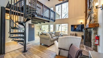 House (3 Bedrooms) | Front of property