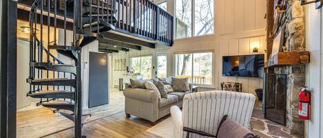 House (3 Bedrooms) | Front of property