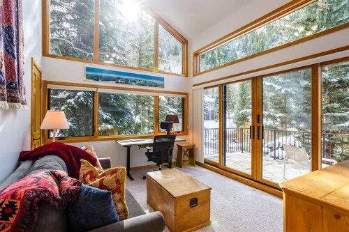 Sunny House on Gore Creek w Hot Tub