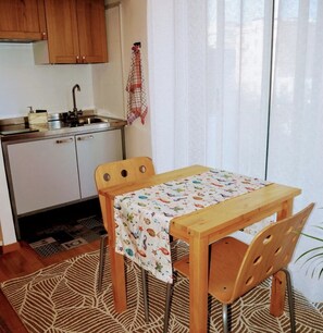 Dining - "Casa Aurelia 641" Elegant apartment near Vatican City. (Roma)