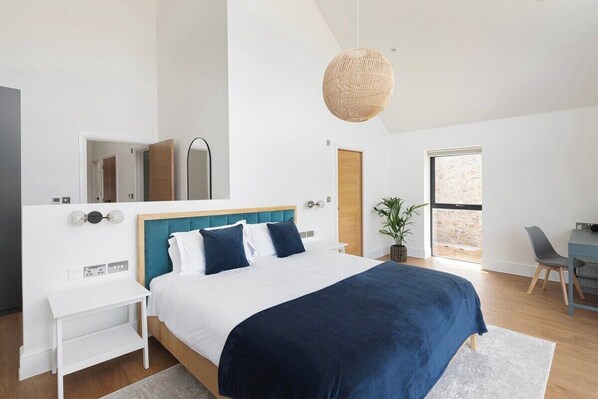 4 bedrooms, iron/ironing board, travel cot, WiFi