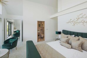 4 Schlafzimmer, Bügeleisen/Bügelbrett, Reisekinderbett, WLAN