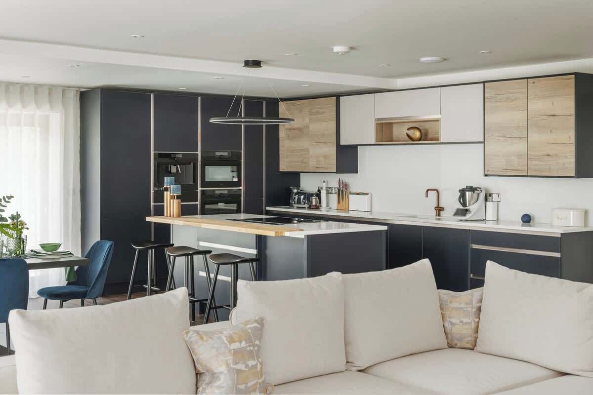 TV, offices