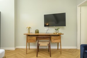 Interior - Palais Palffy Hotel Suite in Central Vienna (Vienna)