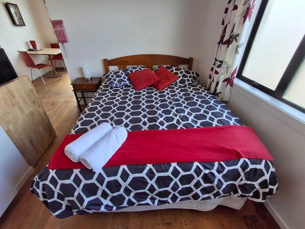 1 bedroom, WiFi, bed sheets