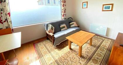 Motel style Unit in the Heart of Collingwood