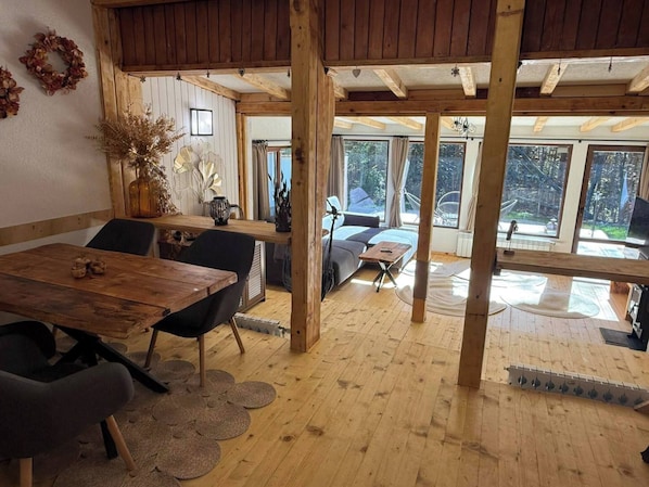 Hus - 3 sovrum - uteplats - utsikt mot trädgården | Restauranger