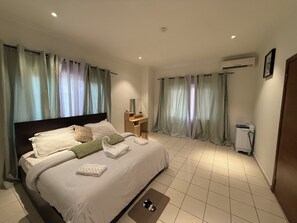 2 bedrooms, soundproofing, free WiFi - Mayama airport apartment (Accra)